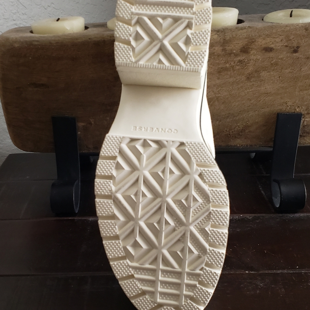 NWT- Converse platform sandals - Picture 6 of 7